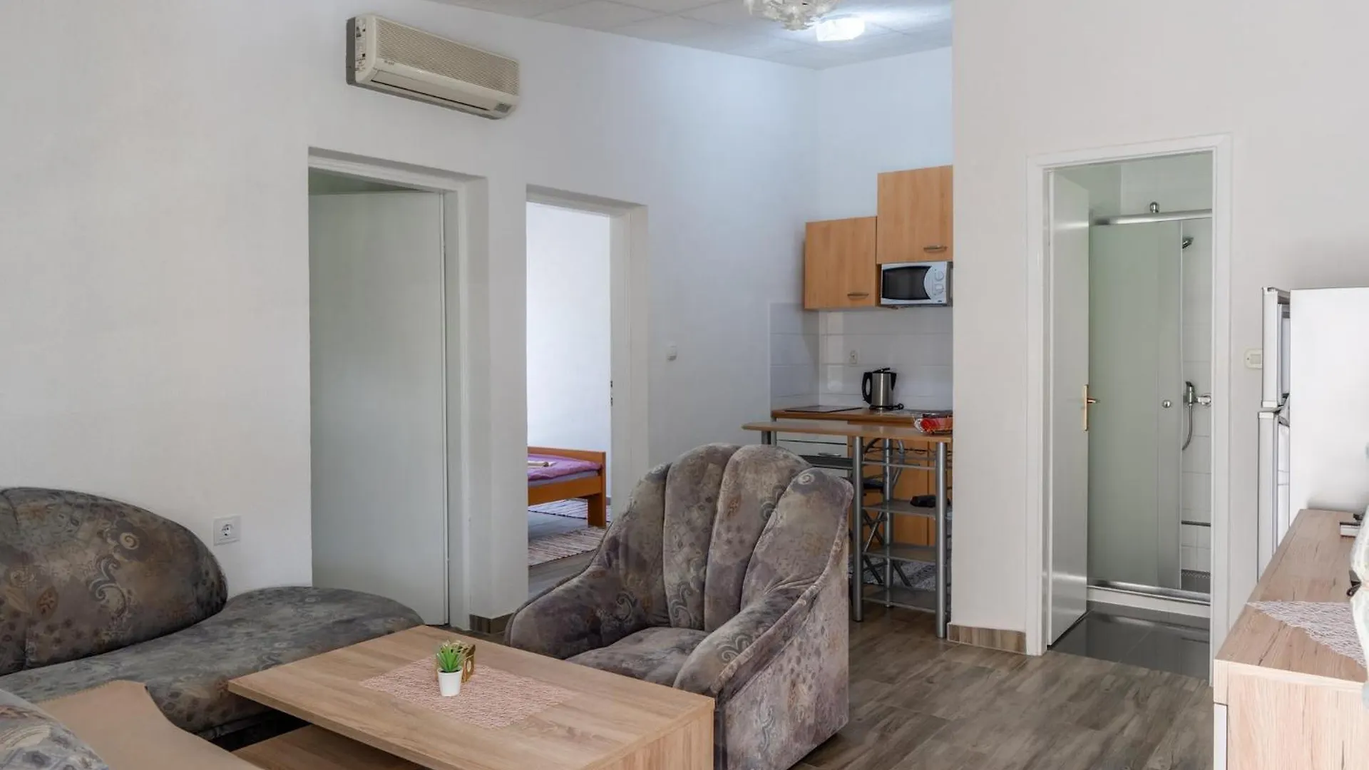 Apartments Tusla فير كرواتيا